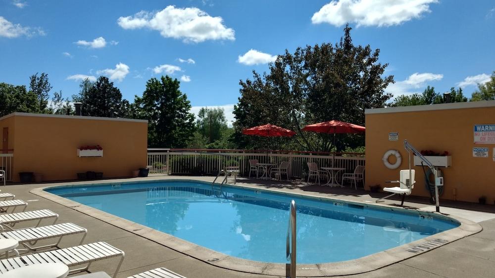 Quality Inn Colchester - Берлингтон Экстерьер фото